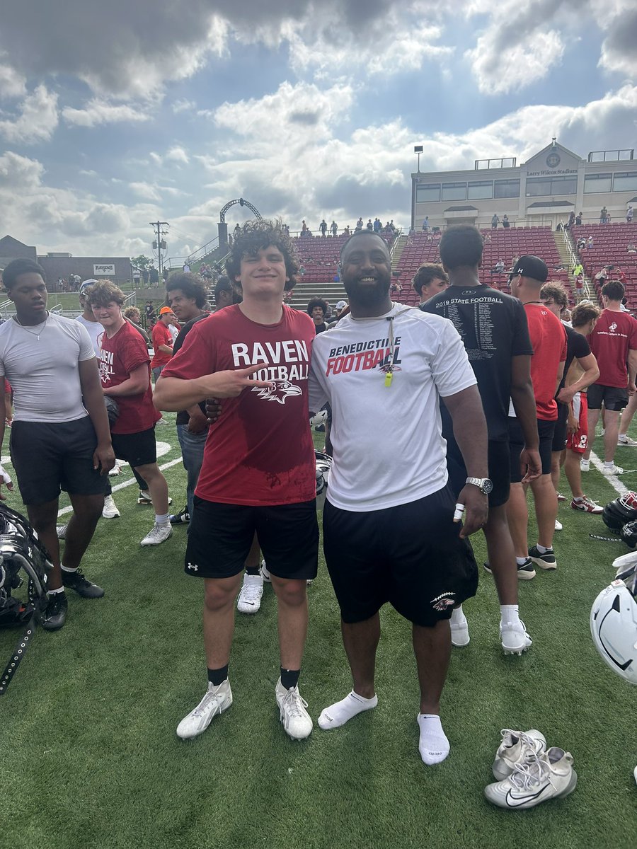 ParkerRamirezPR's tweet photo. Enjoyed getting work in and competing against some top talent at the @RavenFootballBC camp. Thank you, @CoachRoseIvey, @JoelOsborn_BC, @CoachKHarrisBC and @CoachStrongBC for helping me learn ways to improve & get better!

@jeremycrabtree @SMEastFootball @CoachAGeddis316 @ElevateRecruits @RecruitLancerFB @coachjeddy_DL