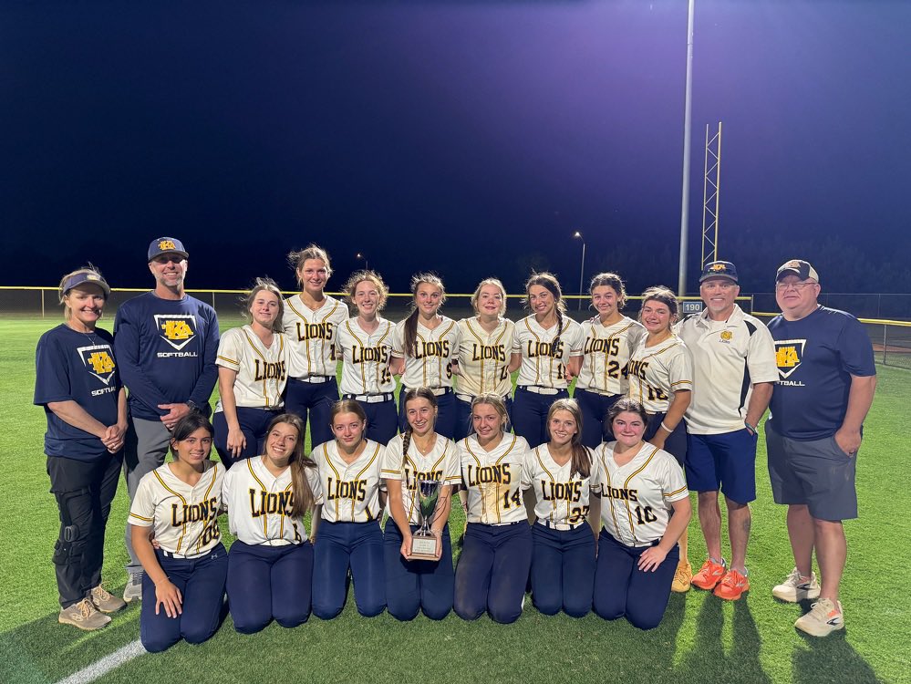 addibesch's tweet photo. I just wrapped up a historic softball season at TKA. For the first time in program history, we made it to the state championship! Unfortunately we came up short in game 3, but I am still so proud of my team and everything we accomplished! 

Sophomore Season Stats:
128 innings pitched
224 K’s
.444 avg
.512 obp
19 singles
11 doubles
1 triple
1 HR 
14 stolen bases

This season was such a blessing, but I’m so ready for travel ball to start back up!
Time to get back to work and get started with a new team!