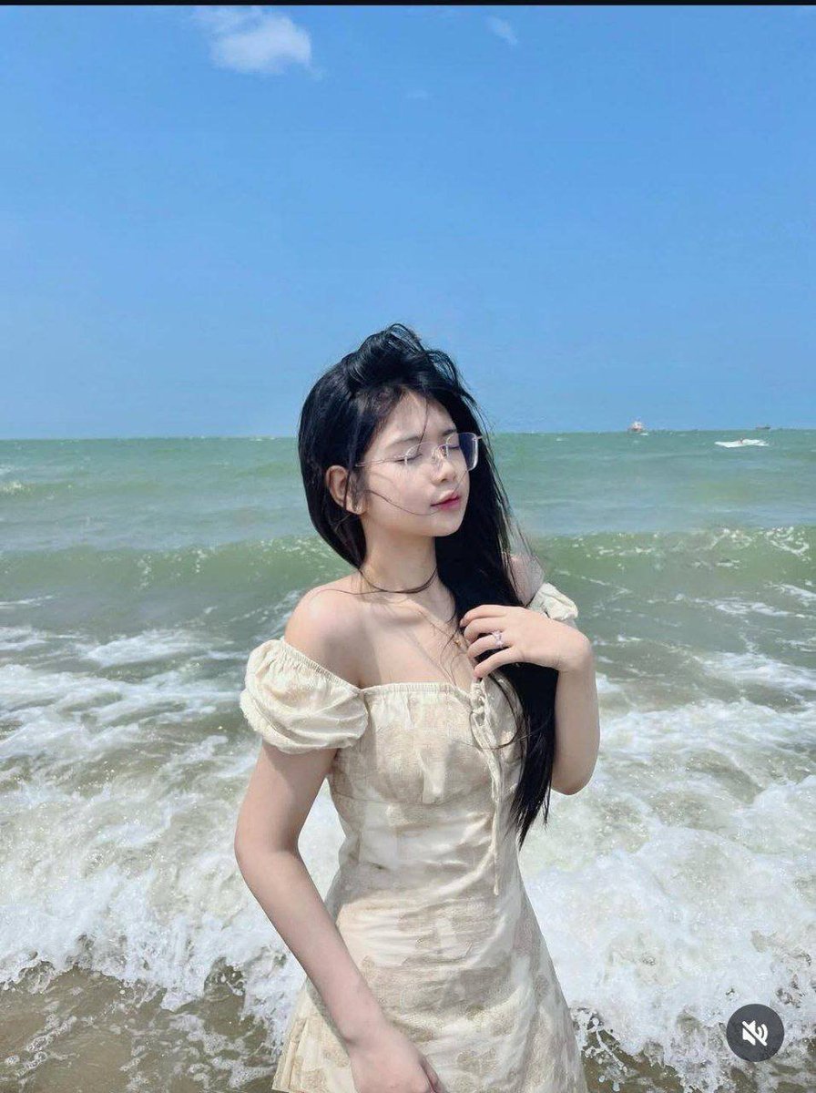 shop album frog tweet media