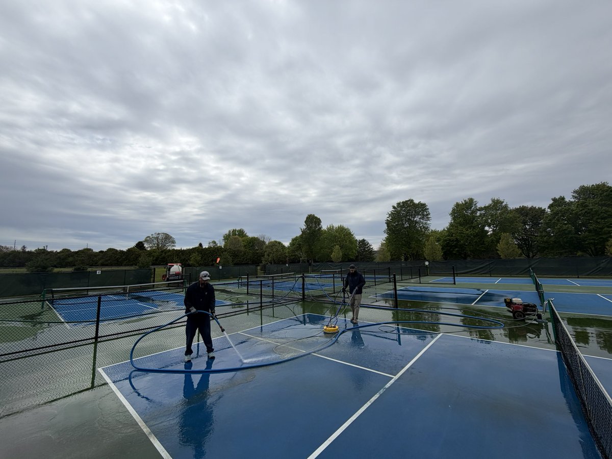 LHCC Grounds tweet media