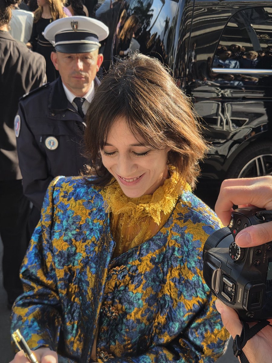 SpedaleS's tweet photo. Montée des Marches du 18 mai. Carla Bruni/ Sharon stone/Charlotte Gainsbourg/Julie Gayet https://t.co/ncFS7ymjc1