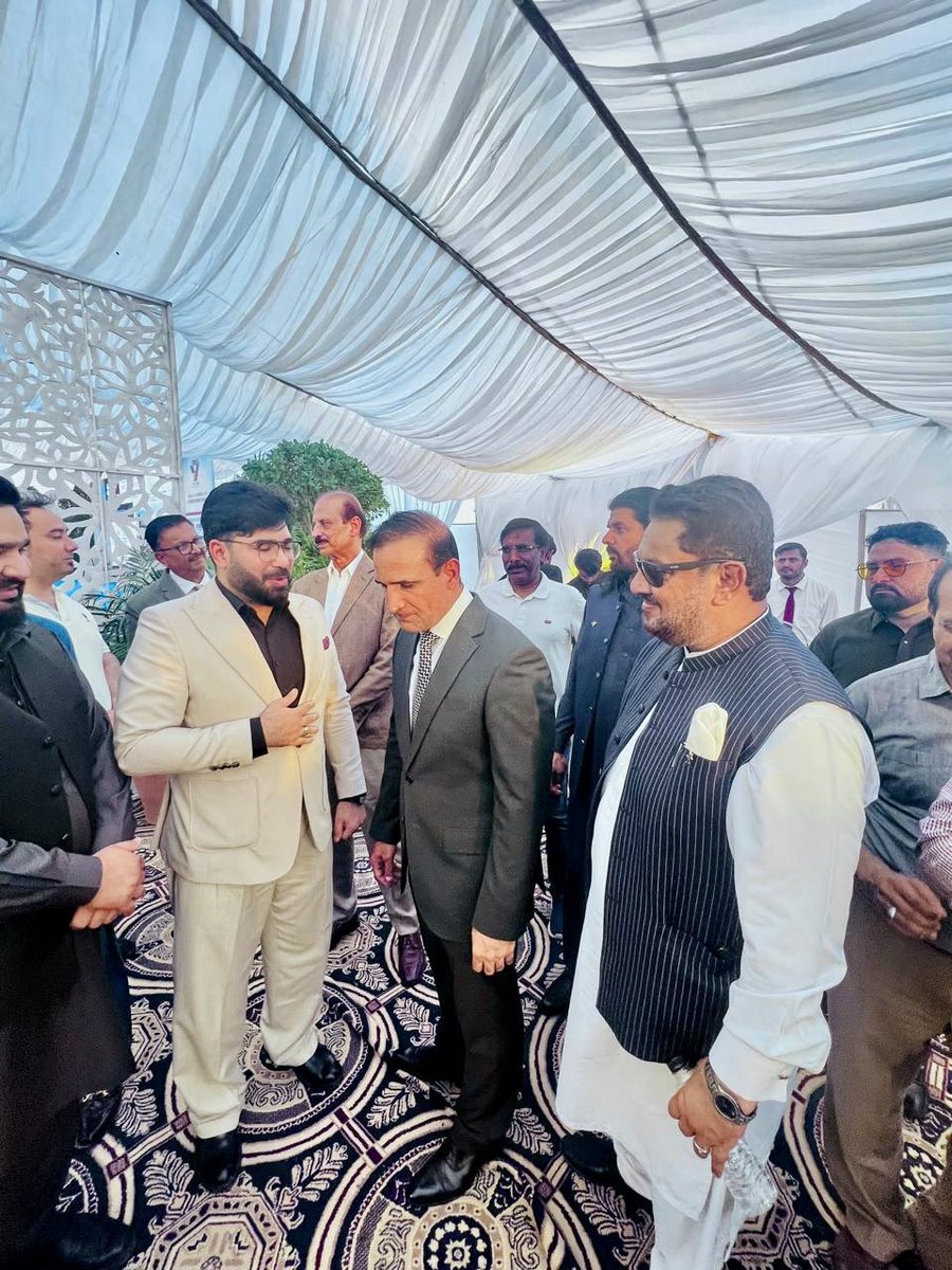 propertyplan_pk's tweet photo. It was a great pleasure and honor to meet..!!

𝐁𝐫𝐢𝐠𝐚𝐝𝐢𝐞𝐫 𝐌𝐮𝐡𝐚��𝐦𝐚𝐝 𝐊𝐚𝐬𝐡𝐢𝐟 𝐇𝐮𝐦𝐚𝐲𝐮𝐧, 𝐀𝐝𝐦𝐢𝐧𝐢𝐬𝐭𝐫𝐚𝐭𝐨𝐫 𝐨𝐟 𝐭𝐡𝐞 𝐃𝐞𝐟𝐞𝐧𝐜𝐞 𝐇𝐨𝐮𝐬𝐢𝐧𝐠 𝐀𝐮𝐭𝐡𝐨𝐫𝐢𝐭𝐲 (𝐃𝐇𝐀) 𝐋𝐚𝐡𝐨𝐫𝐞.

A truly inspiring personality with remarkable leadership, vision, and dedication towards excellence. Wishing him continued success in all his future endeavors. 

𝐅𝐨𝐫 𝐦𝐨𝐫𝐞 𝐢𝐧𝐟𝐨𝐫𝐦𝐚𝐭𝐢𝐨𝐧!
🌐 https://t.co/Uf6kstjNfa
𝐄𝐦𝐚𝐢𝐥: propertyplan.pk@gmail.com   
𝐂𝐚𝐥𝐥/𝐖𝐡𝐚𝐭𝐬𝐀𝐩𝐩: +92 300 9555596

𝐅𝐨𝐥𝐥𝐨𝐰 𝐮𝐬:
𝐓𝐢𝐤𝐭𝐨𝐤: https://t.co/rk95TIBvrs...

𝐅𝐚𝐜𝐞𝐛𝐨𝐨𝐤: https://t.co/oqhcJ0G4pH

𝐈𝐧𝐬𝐭𝐚𝐠𝐫𝐚𝐦: https://t.co/eSkgJOitcX

𝐓𝐰𝐢𝐭𝐭𝐞𝐫: https://t.co/3H8izZuuRa

𝐘𝐨𝐮𝐭𝐮𝐛𝐞: https://t.co/VXiPAQGFDq

𝐋𝐢𝐧𝐤𝐞𝐝𝐢𝐧: https://t.co/KfOx9Ukgmh

𝐏𝐫𝐨𝐩𝐞𝐫𝐭𝐲 𝐏𝐥𝐚𝐧®️ (𝐎𝐟𝐟𝐢𝐜𝐢𝐚𝐥 𝐖𝐡𝐚𝐭𝐬𝐀𝐩𝐩 𝐂𝐡𝐚𝐧𝐧𝐞𝐥) :
https://t.co/oqE7xlNTU6

𝐏𝐫𝐨𝐩𝐞𝐫𝐭𝐲 𝐏𝐥𝐚𝐧®️ ( 𝐎𝐟𝐟𝐢𝐜𝐞 𝐋𝐨𝐜𝐚𝐭𝐢𝐨𝐧 ) :
https://t.co/AsgnyNqOeH

#𝐏𝐫𝐨𝐩𝐞𝐫𝐭𝐲𝐏𝐥𝐚𝐧𝐎𝐟𝐟𝐢𝐜𝐢𝐚𝐥 #𝐃𝐇𝐀𝐋𝐚𝐡𝐨𝐫𝐞𝐏𝐚𝐤𝐢𝐬𝐭𝐚𝐧
#PropertyPlan #RealEstatePakistan #InvestmentOpportunity #SmartLiving #MianRehanShahid