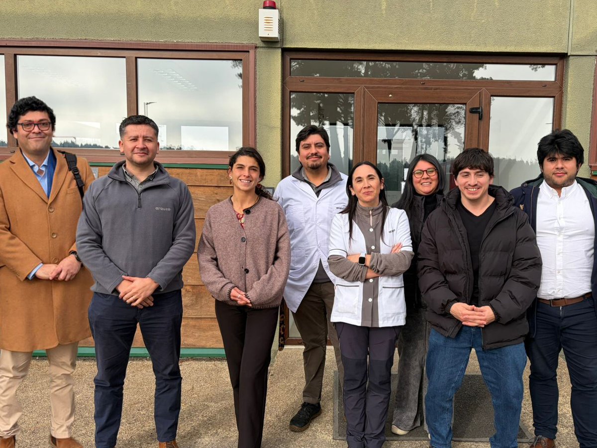 MELISAInstitute's tweet photo. 🔬 Parte del equipo de MELISA Institute visitó Bioforest, centro de I+D de @Arauco_cl, para fortalecer vínculos y explorar futuras oportunidades de colaboración e investigación aplicada. 🤝 https://t.co/OoGhVfziTd
