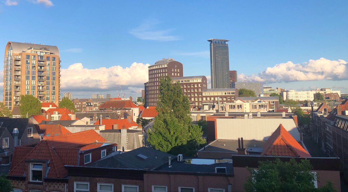 KitBowie's tweet photo. A train of Dutch clouds 🤍☁️💕

#DenHaag #TheHague https://t.co/Y4ih9boVoA