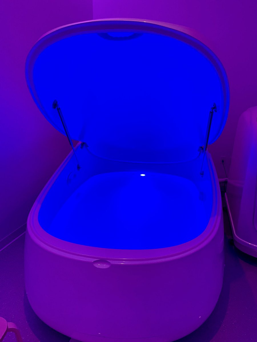 KRCaptures's tweet photo. Gm. Tried a sensory deprivation tank.

Been in a visual creative funk for several months and not sure what to do about it. Been playing a lot more music. 

Any tips? https://t.co/L4mttZJP4B