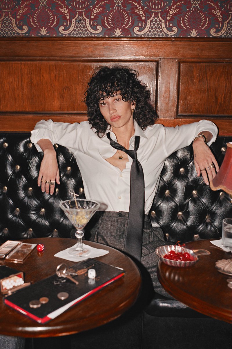 altfortwayne's tweet photo. You could win a copy of Gentleman by #TowaBird on vinyl. Heart this post for a chance to win. Courtesy of @Interscope 

You can also buy your copy here….
https://t.co/OqUUB8cOFY https://t.co/QhhZ4Hyeje