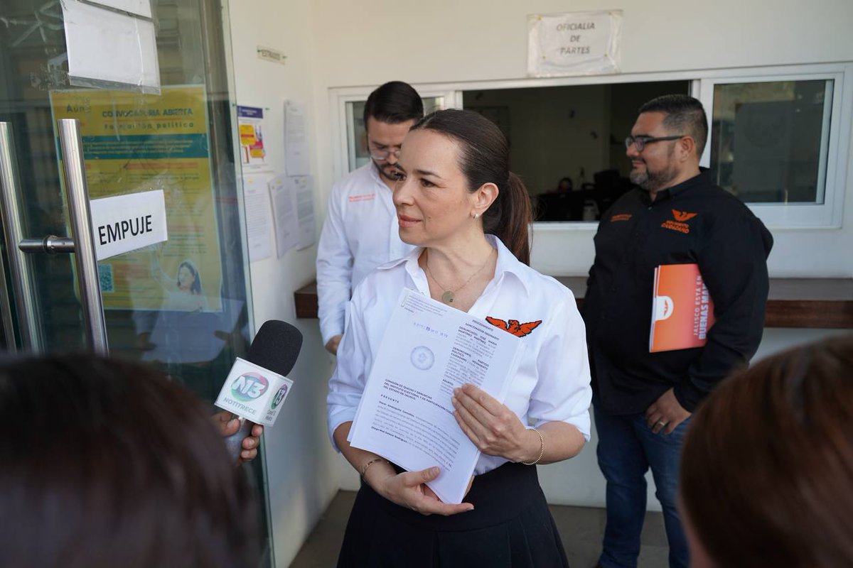 MirzaFloresG's tweet photo. Porque aunque en #Morena están muy acostumbrados a romper la ley en el resto del país, aquí en Jalisco nadie puede ponerse por encima de las reglas ni adelantarse a los tiempos electorales. https://t.co/3Ndt5kXt5k