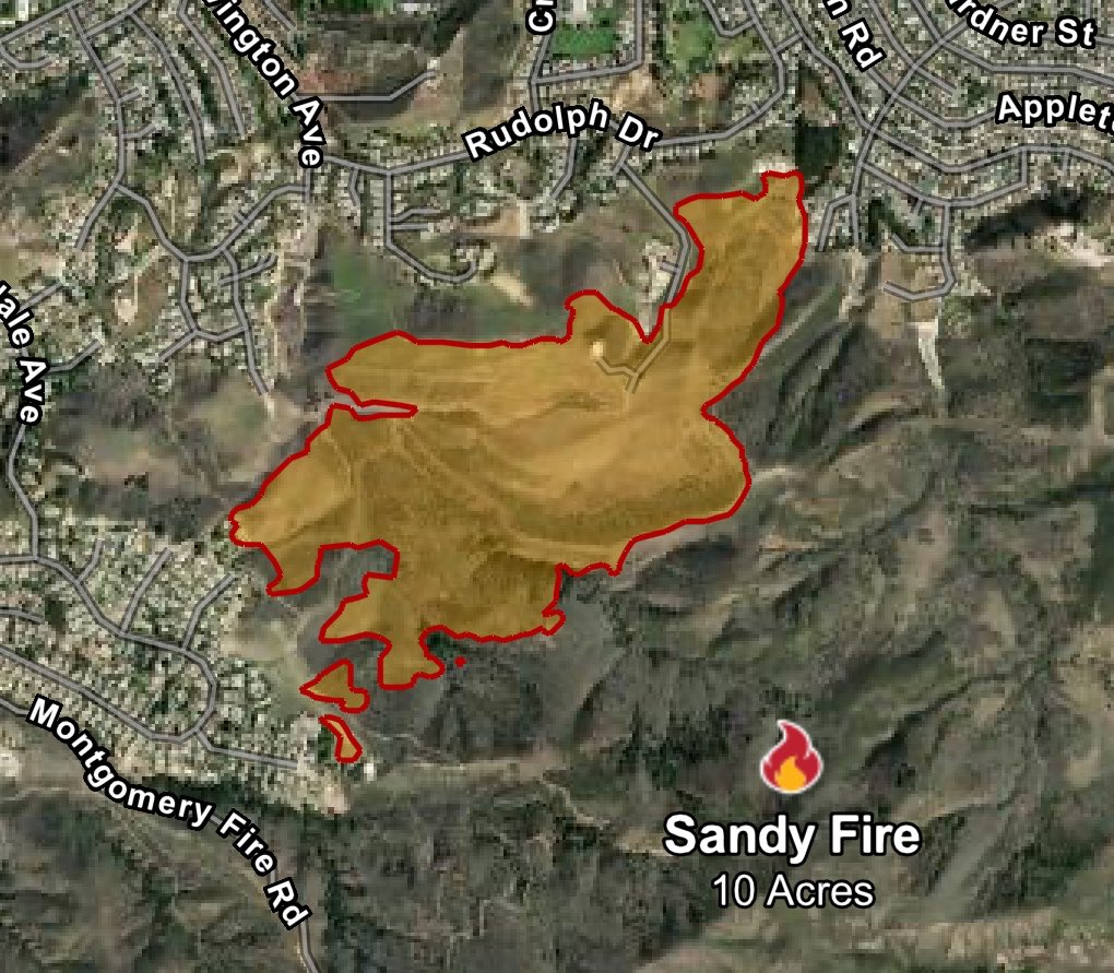 DanielFireTruck's tweet photo. #SandyFire This is a Mapped Image of the Fire at 183 acres.

Lead Bravo 78 and Air Tankers 74, 85 will be enroute, no fill yet on the 3 (LATS). https://t.co/EMpAWbvO48