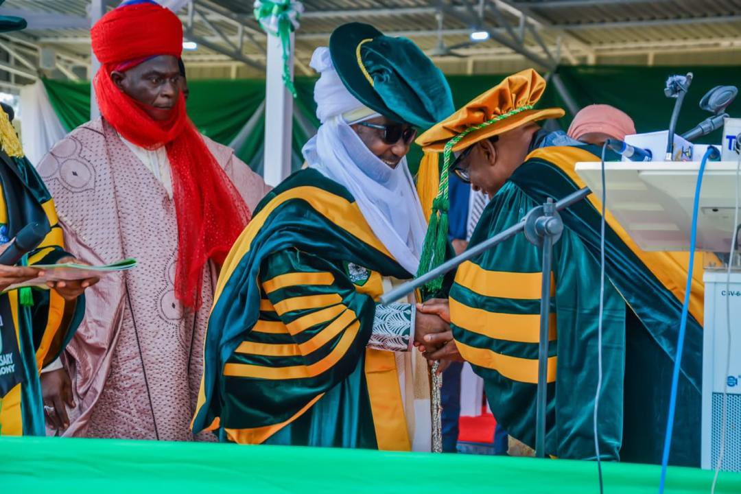 PINHEIROLPNG's tweet photo. Our Founding Partner, ‘Kemi Pinheiro OFR, SAN, LLD, FCIArb., in his esteemed capacity as Chairman of the Governing Council of Kaduna Polytechnic, was privileged to attend the institution’s Combined Convocation and 70th Anniversary Ceremony; a remarkable occasion commemorating https://t.co/bM6RAQ1erF