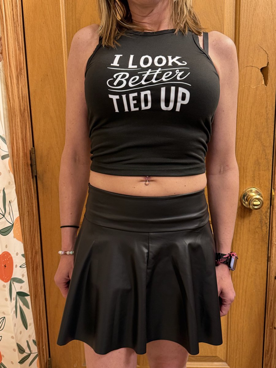 conan7012's tweet photo. So sexy itβs not even fair. #mnfreaky #slutwife #cuckold #swingers #cheatingkink https://t.co/UAr82NiSbD