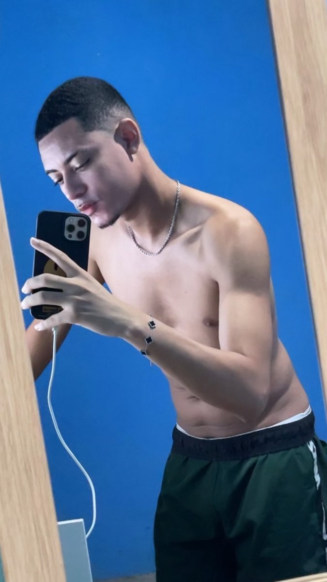 UM BAIANO 🍯 tweet media