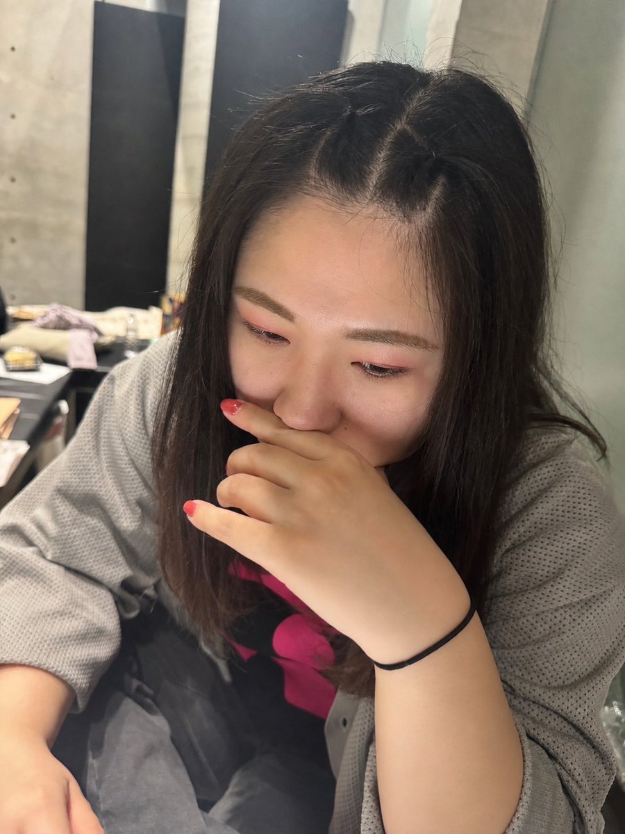 相田 志音 tweet media