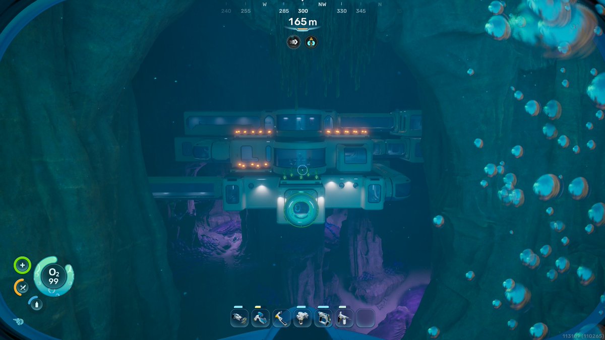 tw_Teee's tweet photo. Survival games are dope #Subnautica2 

Check out the base build below https://t.co/zSFyEPIDYw