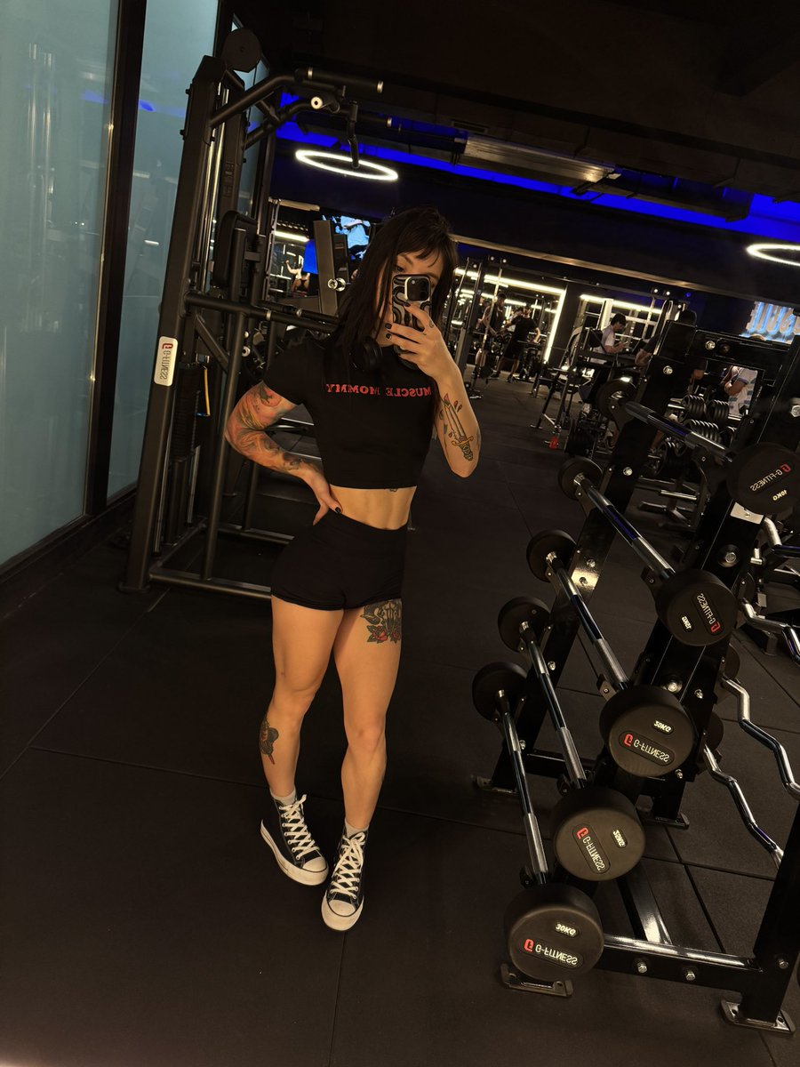 Val Godiva MAY 23🎂 findom tweet media
