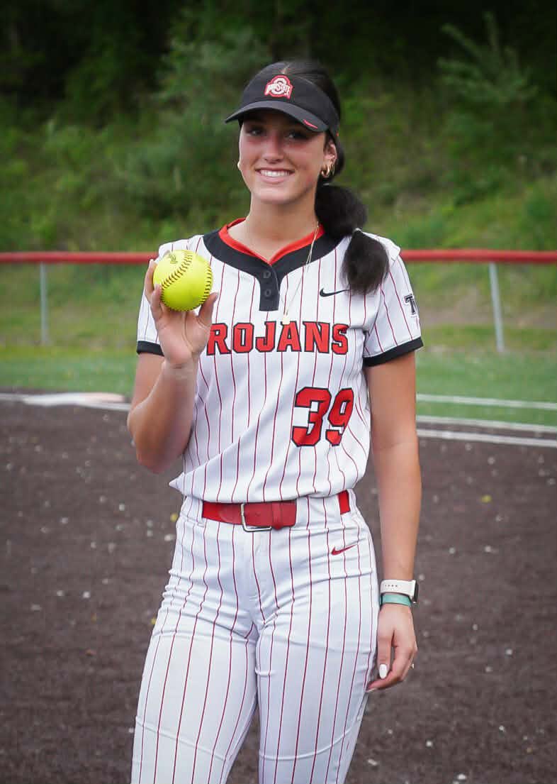 BrennenReichman's tweet photo. Good night at the field for our 1st tourney game! We broke the single season team HR record (33), I hit 700 career Ks, 100 career hits, and tied the school single season HR record (11)! @OhioStateSB @Coach2K_OSU @CoachCourtOSU @Coach_mcGuem @KarliSpaid @UnityTJ2027 @TVTrojansSB https://t.co/kRcy2MkJop
