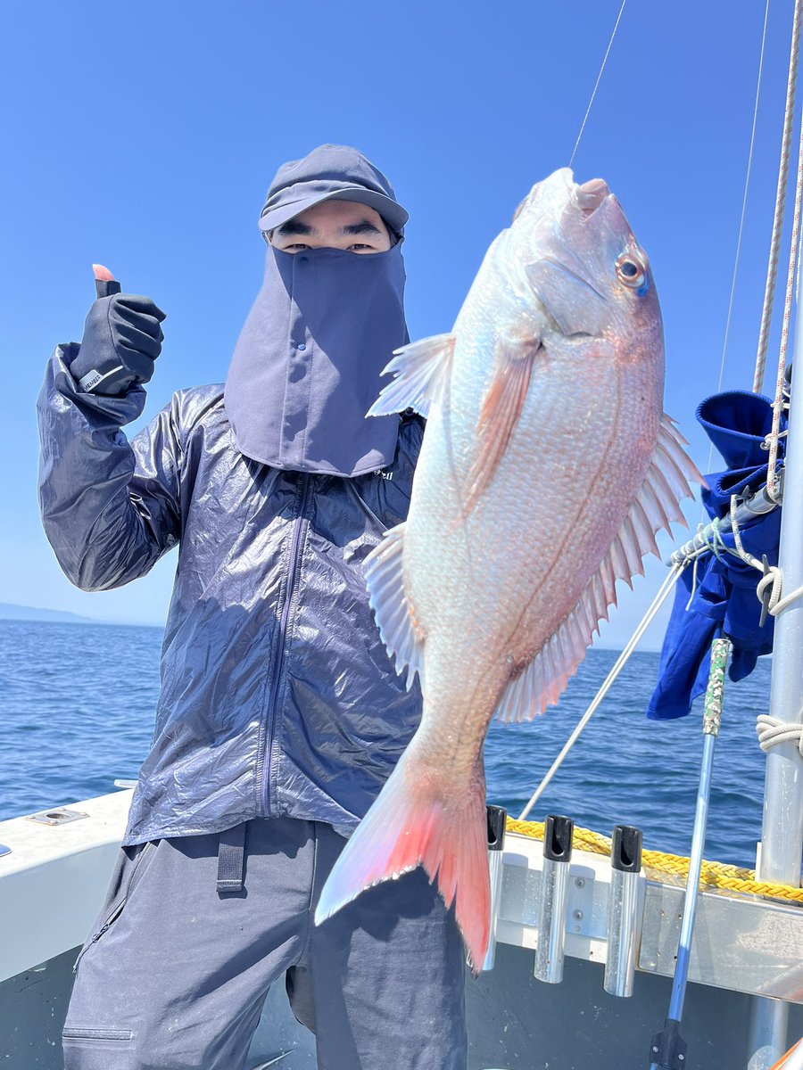 5/18午後便釣果‼️ ブリ、ワラサは数釣れましたが 写真サイズの鯛は