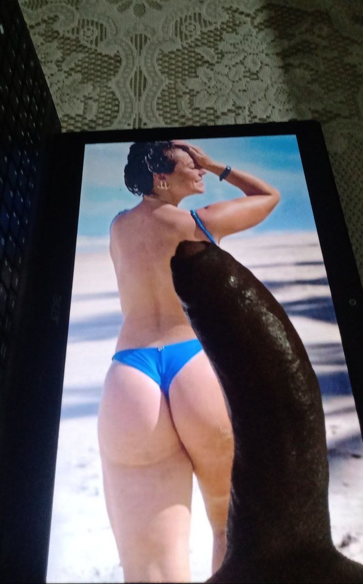 Fktribwer's tweet photo. Milf Paola Oliveira x bbc young https://t.co/2gEr2A5uJV