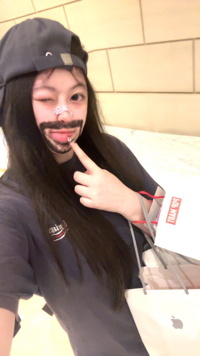 HanMuCheng's tweet photo. 小赌怡情大赌伤身！欧到了自己喜欢的黑妹！ https://t.co/GRJIOQ60un