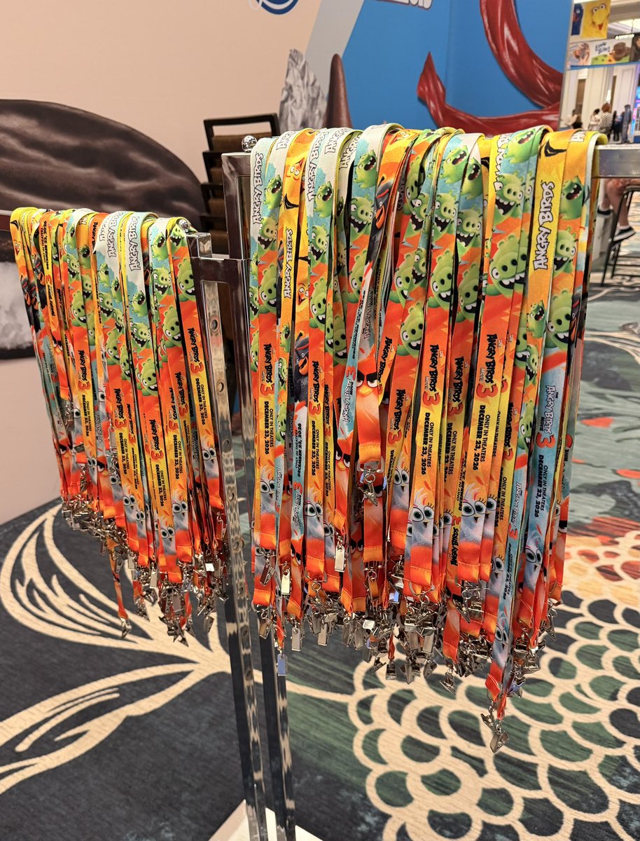 JohnCohen1's tweet photo. Every single lanyard at Licensing Expo is #AngryBirdsMovie3! https://t.co/rvJ2uD5rdM