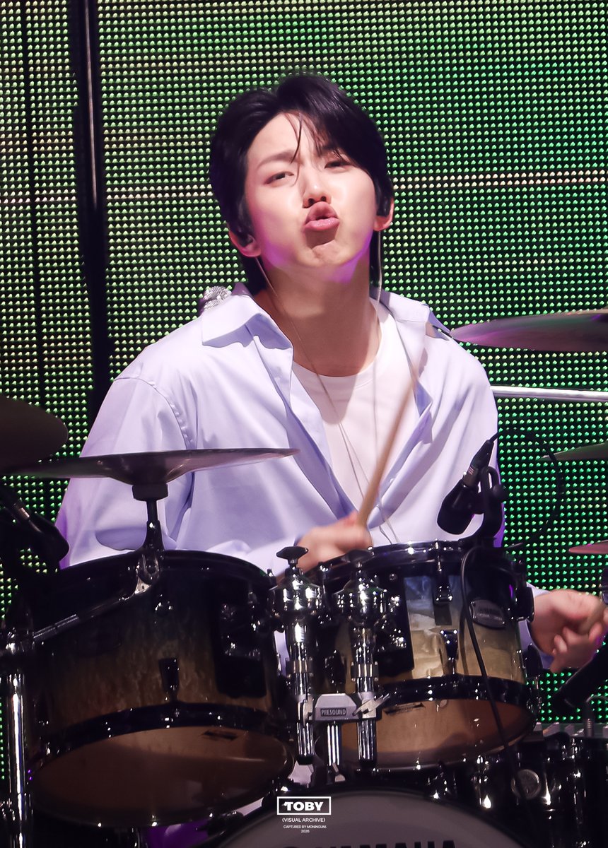 MoningUni's tweet photo. 20260516 The DECADE in BUSAN

 #DOWOON #도운 #DAY6 #데이식스 #The_DECADE https://t.co/BYgreMvyRS