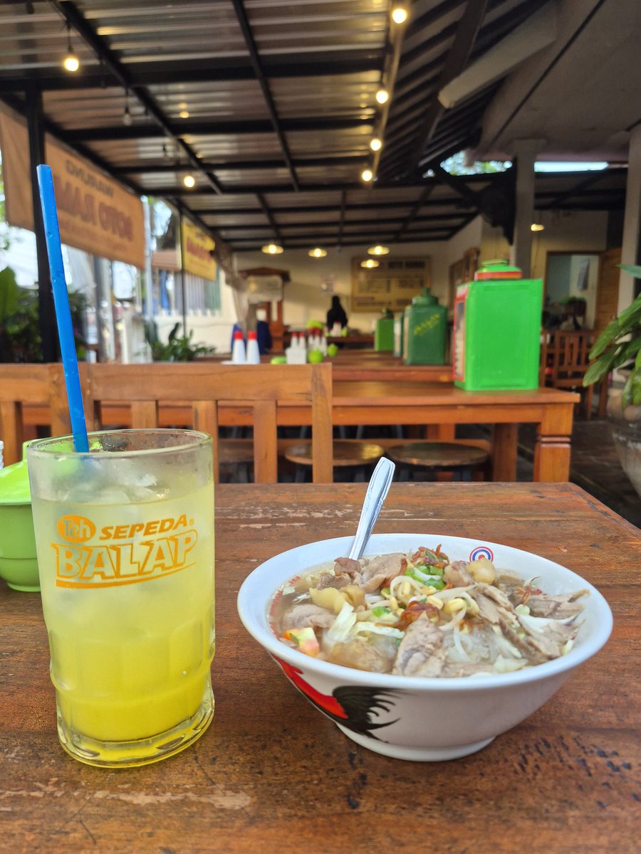 arifplankton's tweet photo. Berakhir di Soto Ramai https://t.co/uQVHAHgUp0