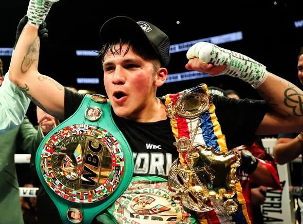 inaky_arzate's tweet photo. #BoxeoenCorto en #BoxTelevisa
❗️APUNTA A JAPÓN❗️
Inoue vs Rodríguez avanza en la planificación.
A la espera del resultado de Jesse el 13 de junio vs Antonio Vargas, combate en peso gallo, las promotoras de Naoya y "Bam" programarían dicha pelea en Japón.
#InoueRodriguez https://t.co/5ilEW4SDln