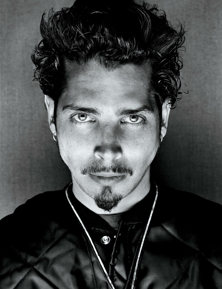 Panisko's tweet photo. "Safe outside my gilded cage
with an ounce of pain
I wield a ton of rage
                              -Chris Cornell https://t.co/5qJcmCNCrY