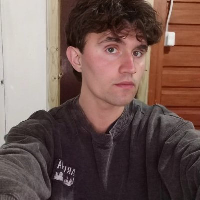 román tweet media