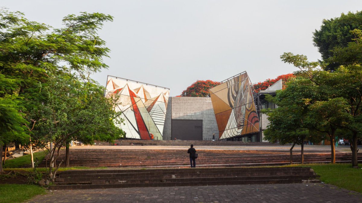 RevistaNomada's tweet photo. 🏛️✨ Hoy celebramos el #DiaInternacionalDeLosMuseos 
Cada museo conserva historias, arte y tradiciones que forman parte de nuestra identidad cultural 🇲🇽
En #Morelos, recorrer un museo también es una forma de viajar y descubrir nuevas historias 🌿

#TurismoCultural https://t.co/SeCWljAEOn