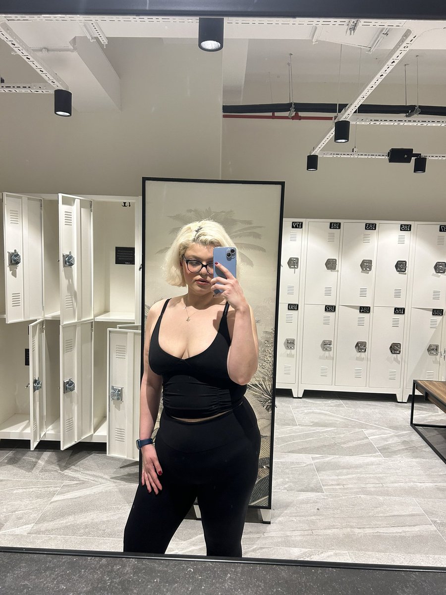 Gökçesu ♡ tweet media