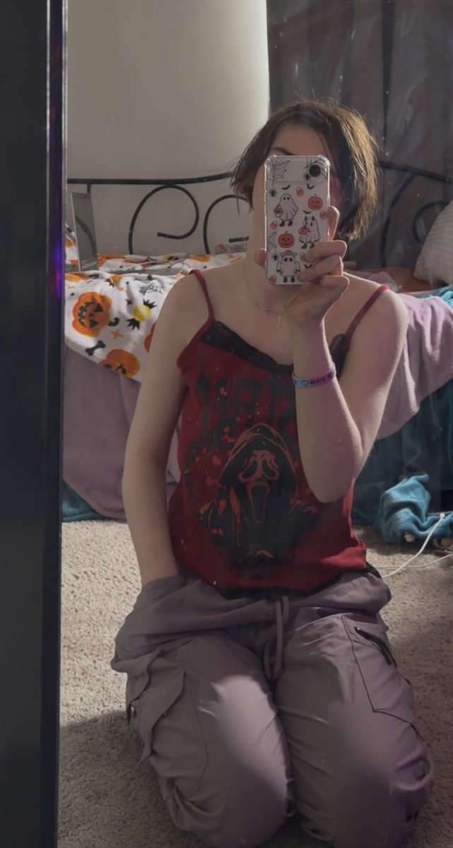 pumpkinshorror's tweet photo. in love with this tank top, thank you hot topic! <3 https://t.co/MujVJWEHny