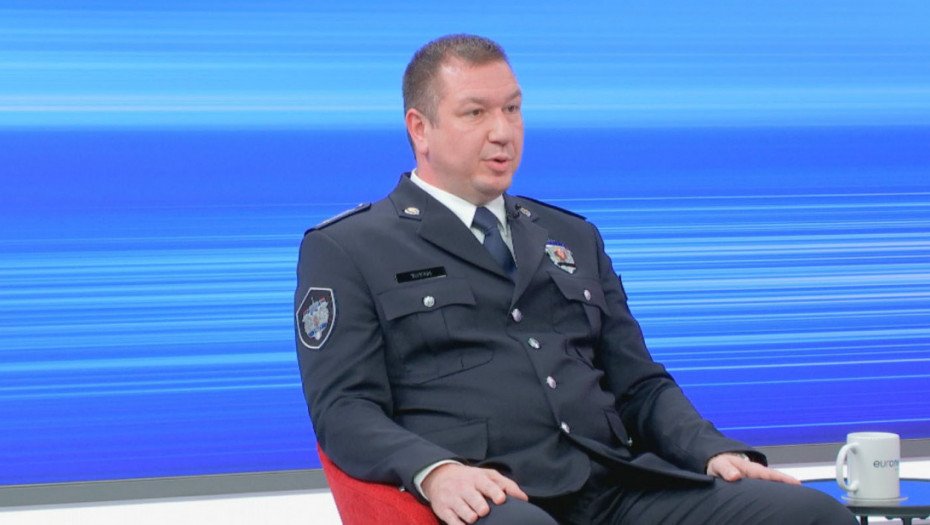 Policajac tweet media