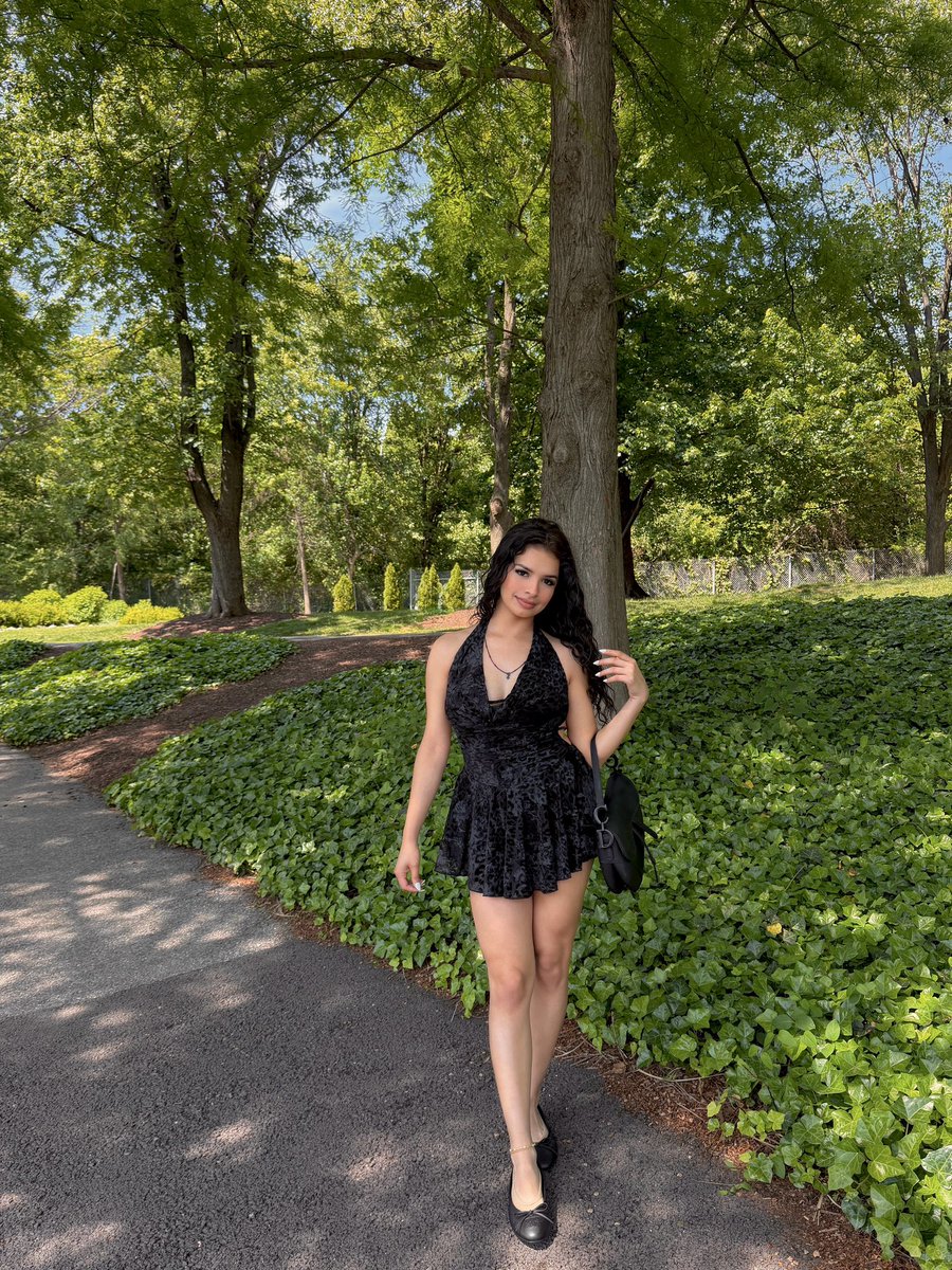 thisgirlbitess's tweet photo. spring is here 🌾 https://t.co/K6MbYxqWBh