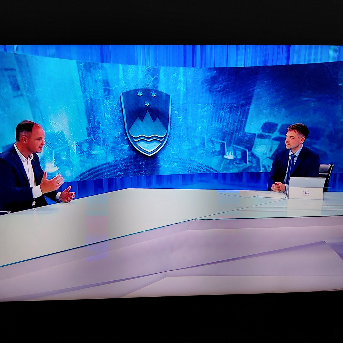 Cvetóber tweet media