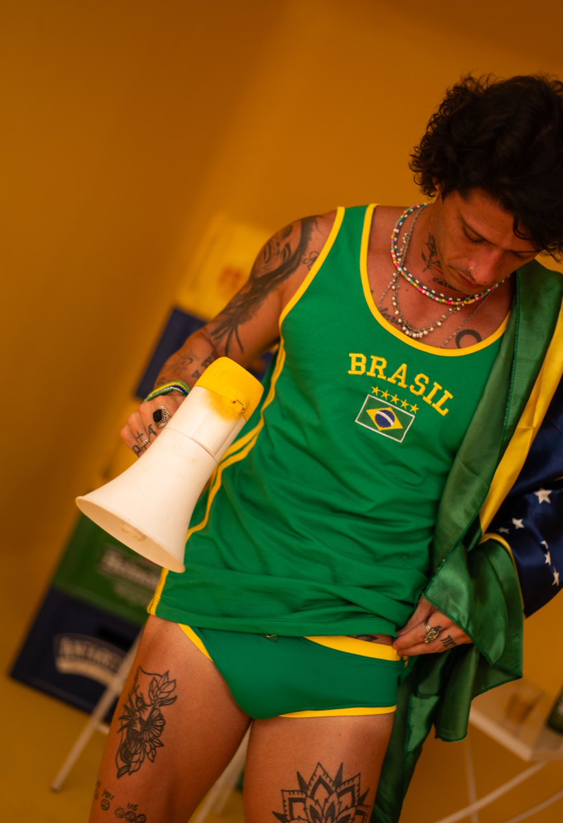 SquadForMen's tweet photo. Advinha quem foi convocado pra copa? https://t.co/uqgFKUR1IX