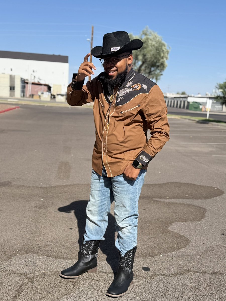 PastorRonaldRay's tweet photo. It was “Western Sunday” for our Spirit Month @thetowerofphx. It was so fun! 🤠 https://t.co/3MIJkUbC0X