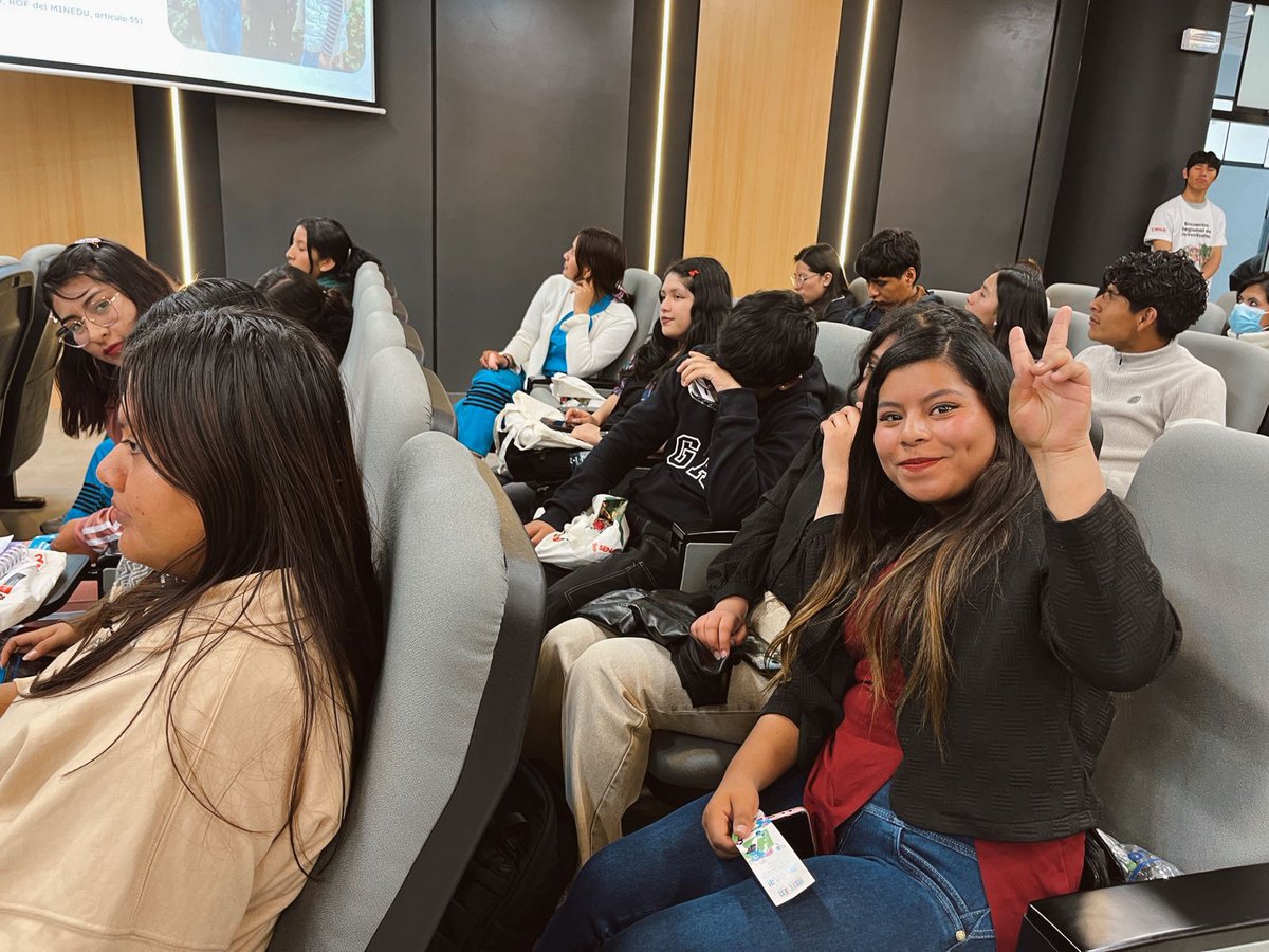 senaju's tweet photo. ¡Así se vivió #Movilízate en Cusco! 
Más de 90 jóvenes participaron en este encuentro universitario, un espacio donde los jóvenes identificaron las principales problemáticas y expectativas de las juventudes universitarias, con el objetivo de fortalecer la participación juvenil https://t.co/dcPuKoHsZ0