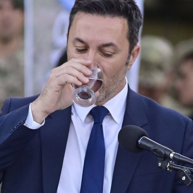 Clarín tweet media