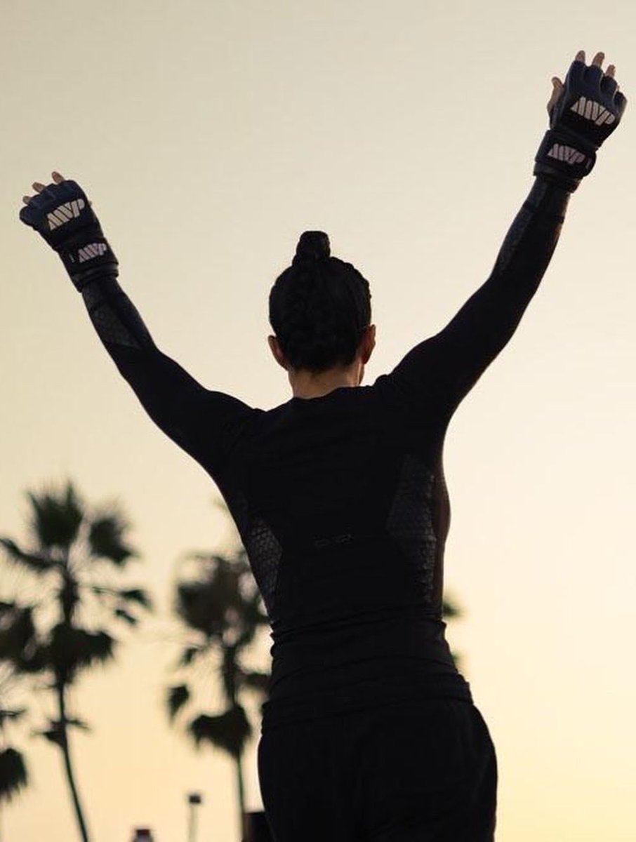 Gina Carano 🕯 tweet media