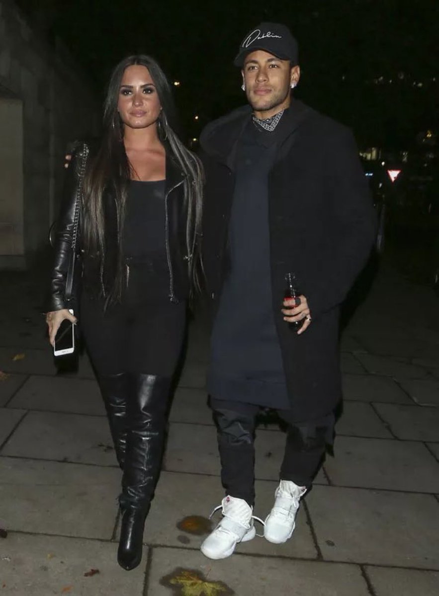 Demi Charts tweet media