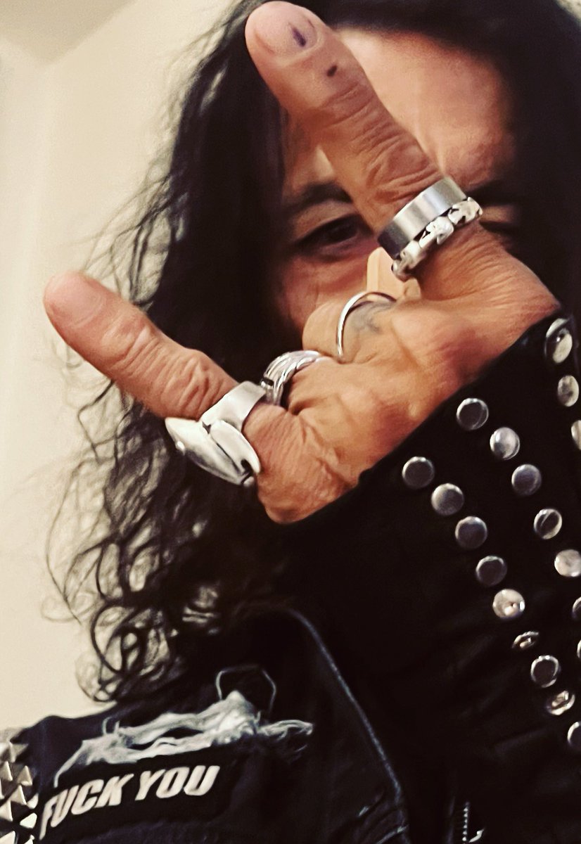 STEPHEN E PEARCY tweet media