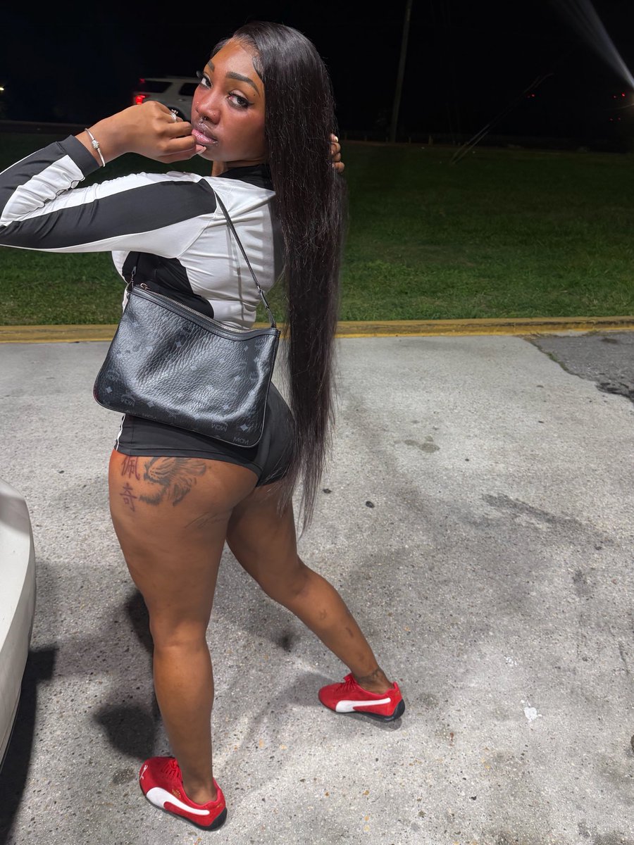 THAT MF GIRL . tweet media