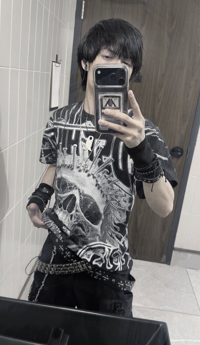 🌱🇵🇭 KosmogX | Artist/Cosplayer | Lockets tweet media