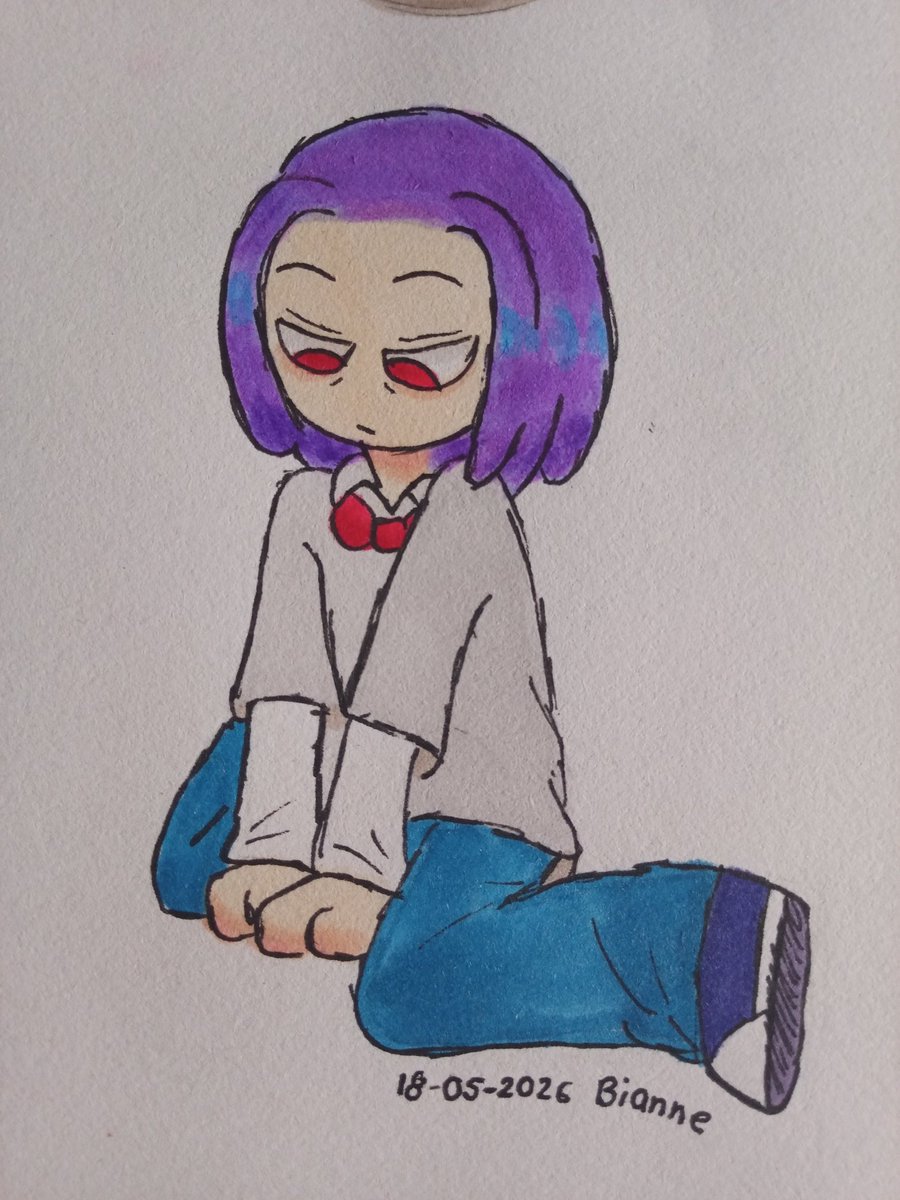 biannepanda's tweet photo. Dejaré las mangas blancas porque no tengo un gris tan oscuro y ya me arriesgué demasiado pintando el pelo #fnafhs https://t.co/u2cgr9qsYO