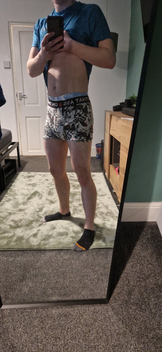 saggerboy45's tweet photo. big bro i think my diapee needs changing its so full its leaking into my big boy underwear #abdl https://t.co/y2kHVY7ZU5