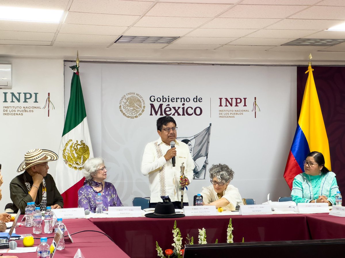 Adelfo Regino Montes tweet media
