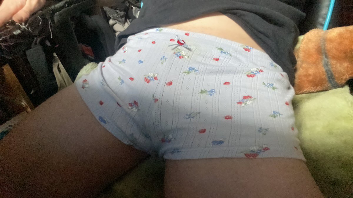 autistic ftm fag :3 tweet media