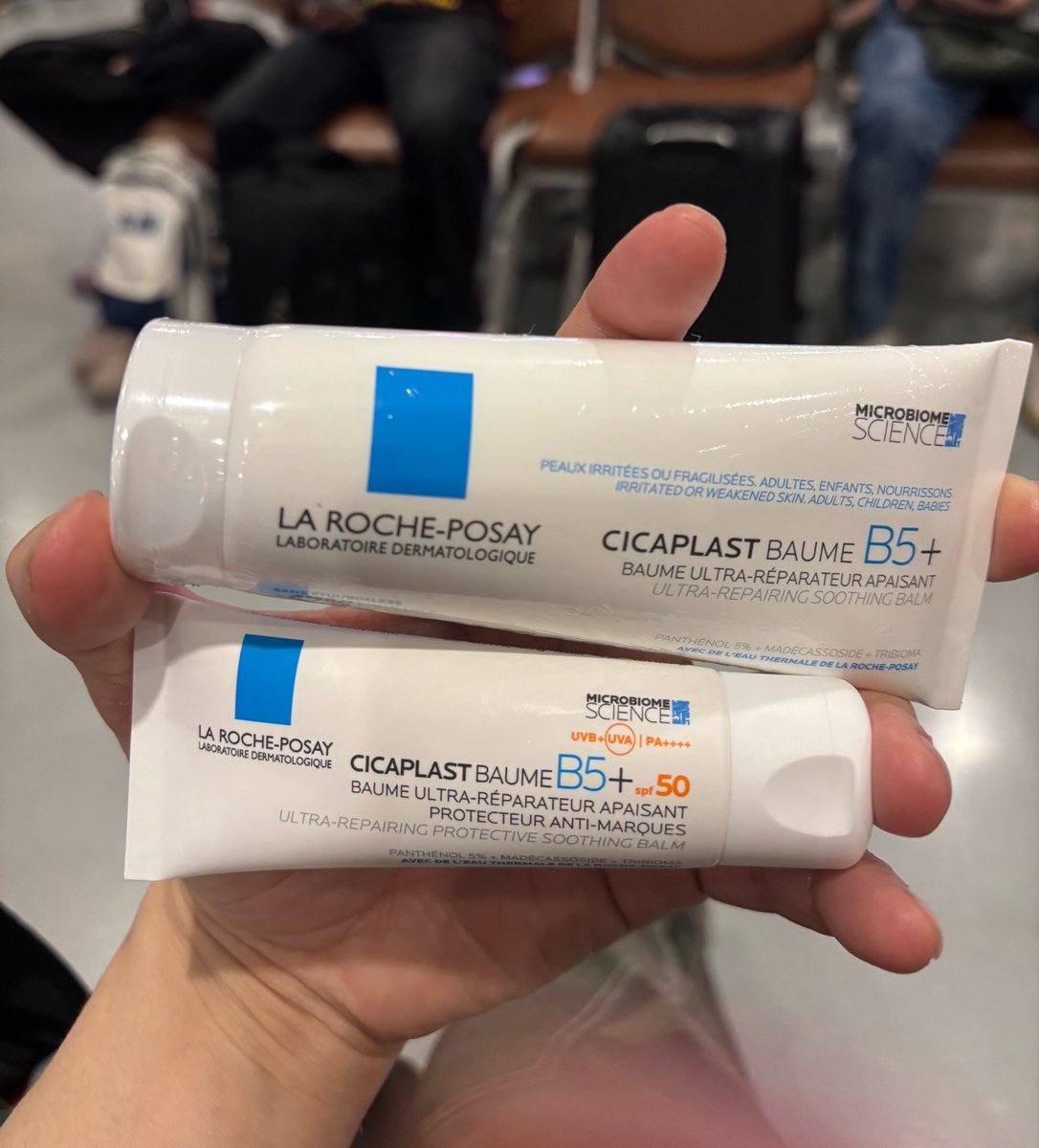 mat_muse's tweet photo. 飛行機乗っただけで顔真っ赤になる私に
タイの美容家に教えてもらた最強赤み鎮静タイコスメ🇹🇭

ラオス行きます✈️ https://t.co/YjEjdTFHB4