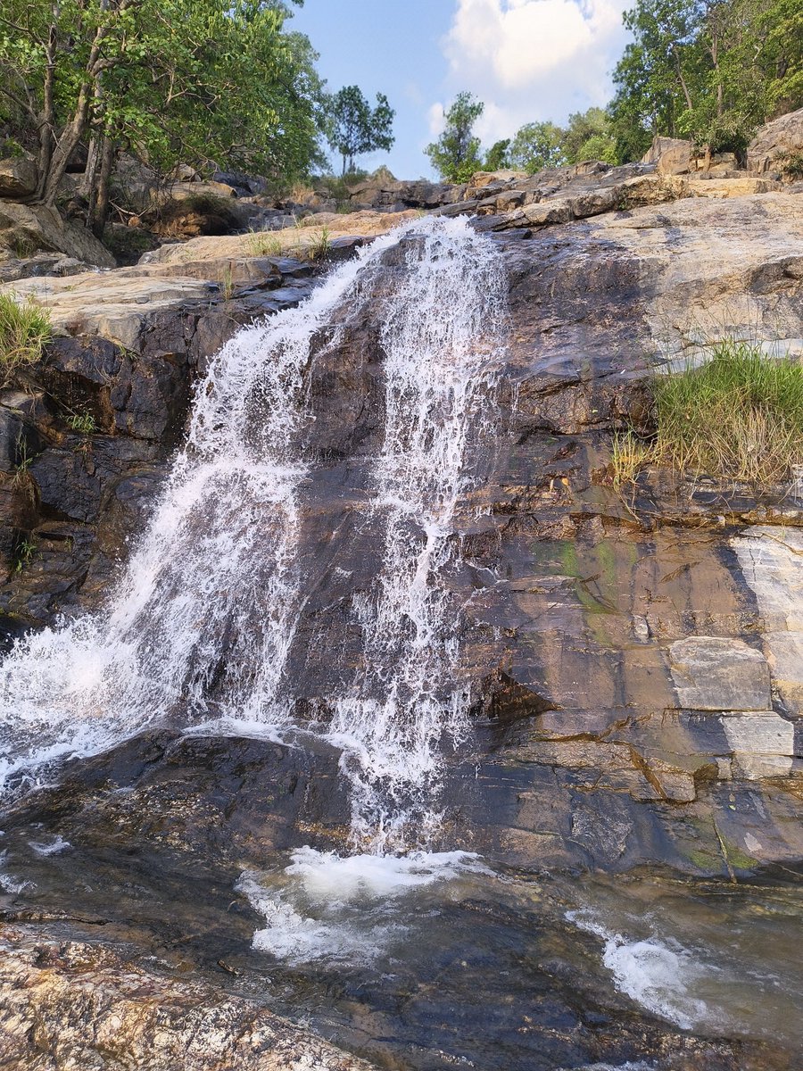 Latehar Tourism® tweet media