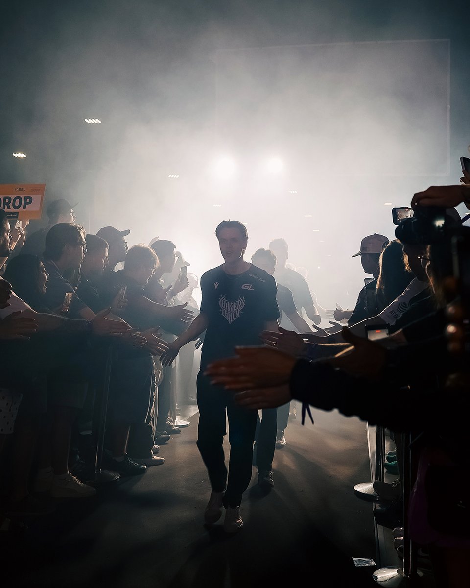 intel_la's tweet photo. ¡Qué emoción la que vivimos en #IEMAtlanta! 

Gracias a todos los que nos acompañaron a vivir la adrenalina del juego. Felicitamos a todos los equipos que dieron todo en el stage de IEM. ¡Nos vemos próximamente en Colonia! 🎮🔥 https://t.co/SPu8kGsnut